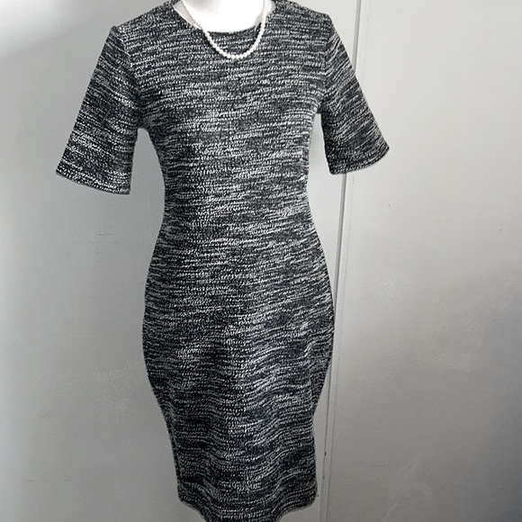 Banana Republic Women’s Boucle Tweed Textured Short Sleeve Midi Dress - Picture 7 of 7